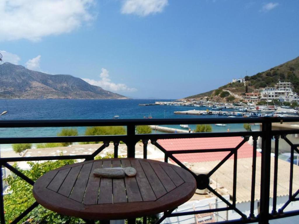 Costareli Aparthotel Fourni Ikarias Exterior foto