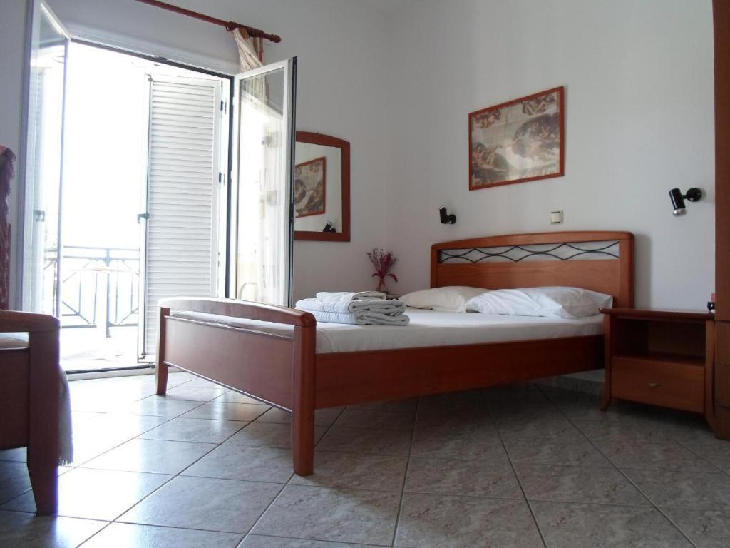Costareli Aparthotel Fourni Ikarias Exterior foto
