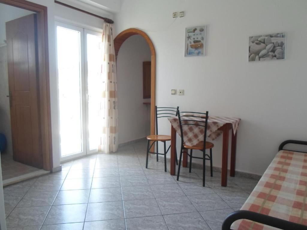 Costareli Aparthotel Fourni Ikarias Exterior foto