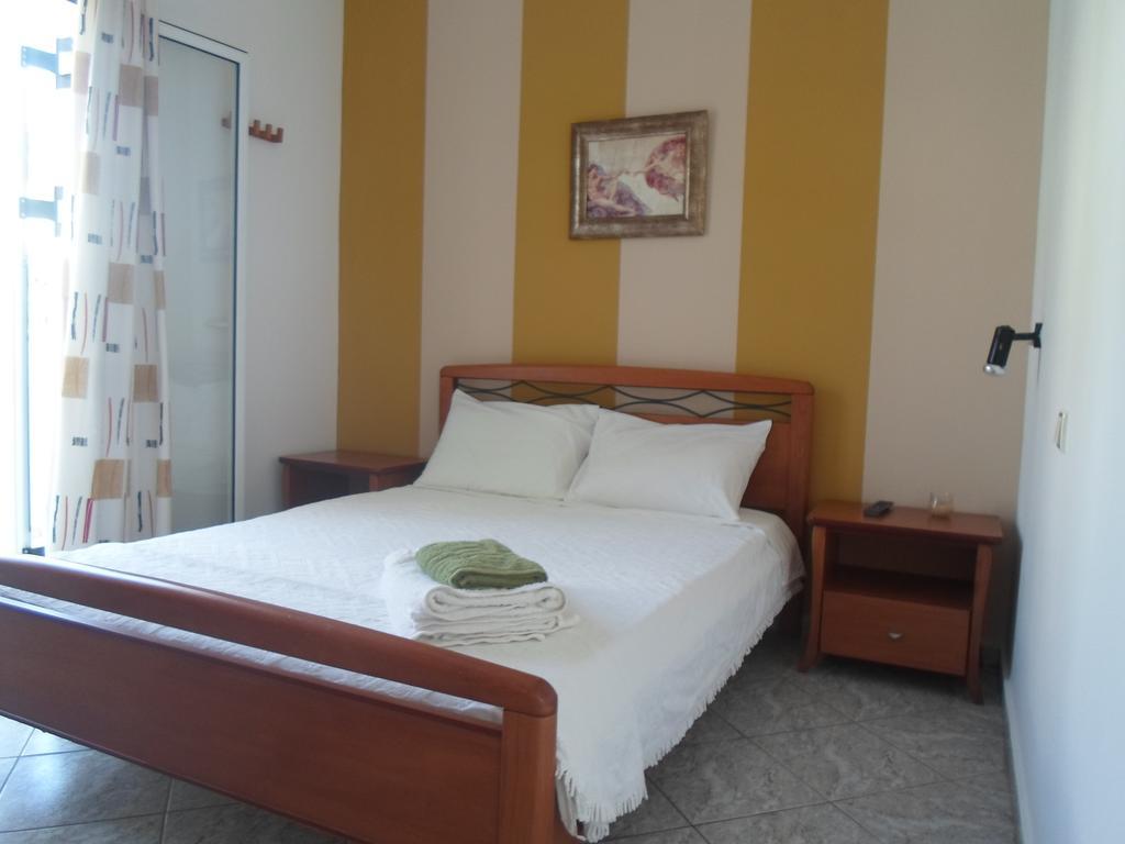 Costareli Aparthotel Fourni Ikarias Exterior foto